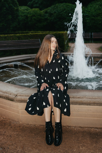 Midnight Drop Coat – White Rain