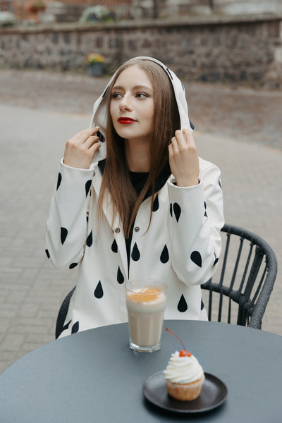 Ivory Drop Coat – Noir Rain