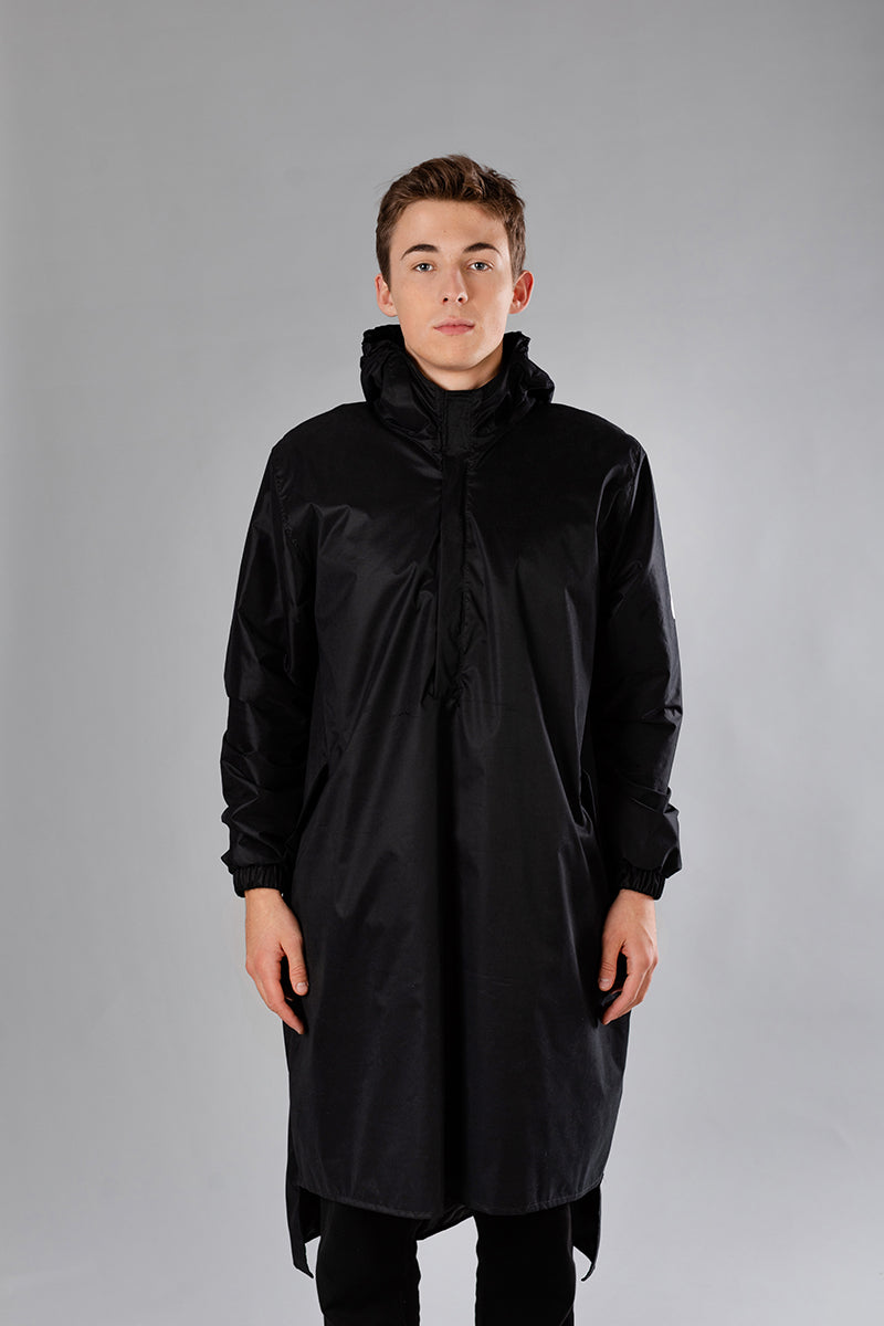 Black raincoat / King of Hearts