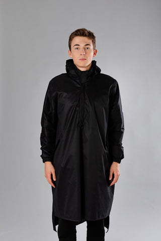 Black raincoat / King of Hearts