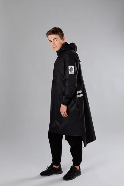 Black raincoat / King of Clubs