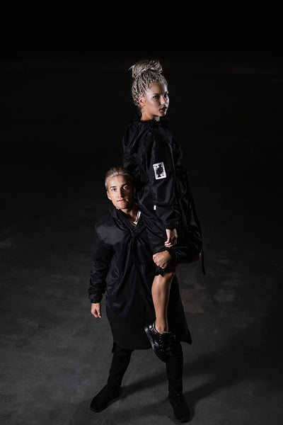 Black raincoat / Queen of Hearts
